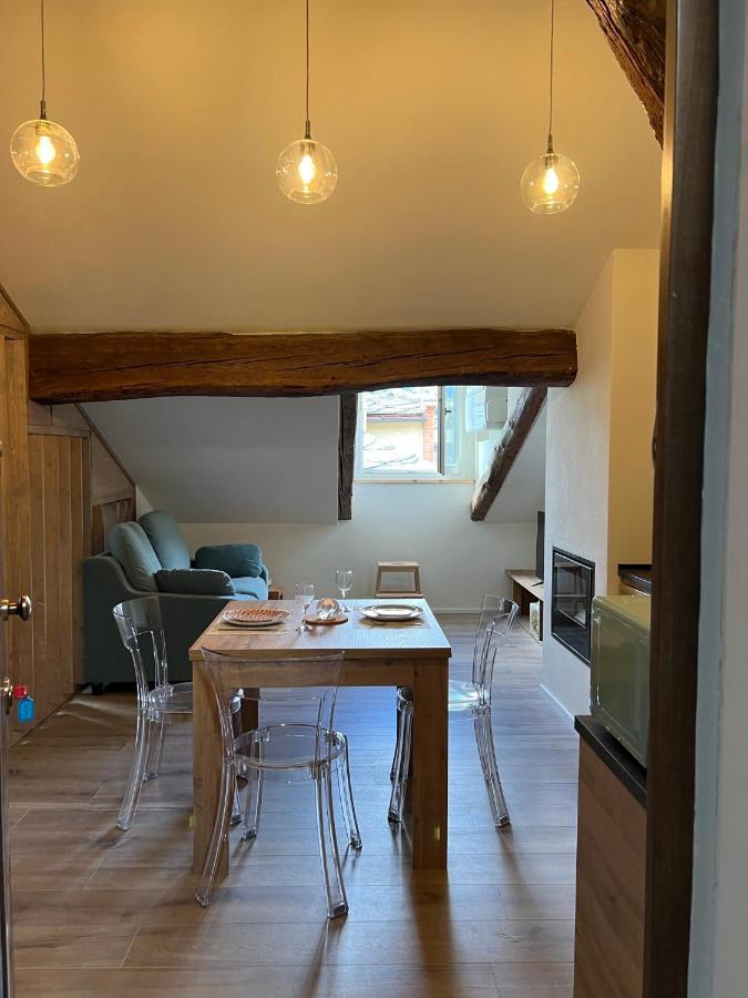Belabri - Central Charme&Comfort -Mansarde E Appartamento Aosta Eksteriør bilde